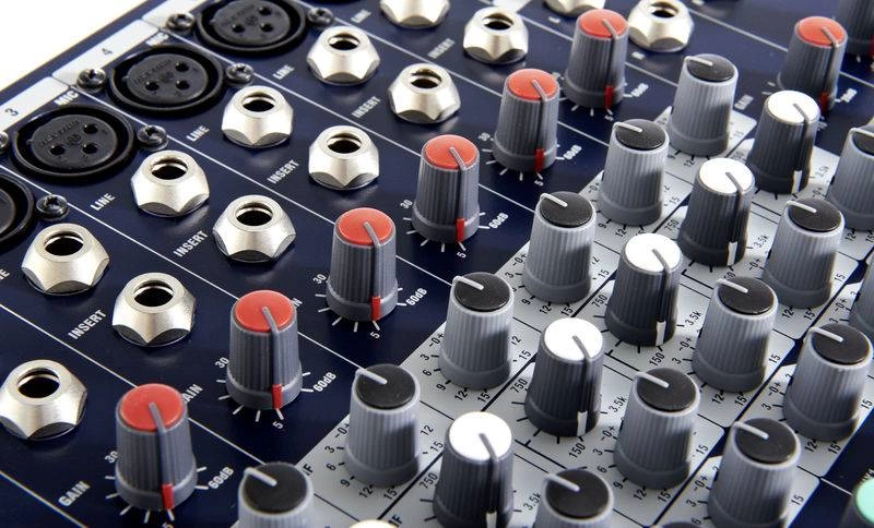 Микшерный пульт SOUNDCRAFT EPM6 фото 5