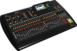 Цифровой микшерный пульт BEHRINGER  X32 