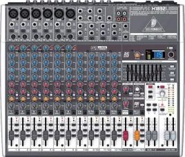 Микшерный пульт BEHRINGER X1222USB