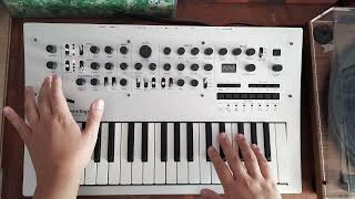 Синтезатор KORG Minilogue 37-кл  фото 7